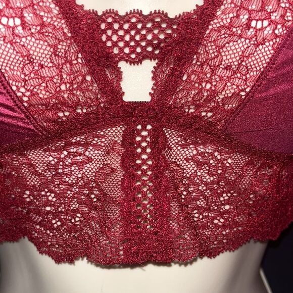 Victoria’s Secret bralette. Deep red. Size medium. - Picture 5 of 11
